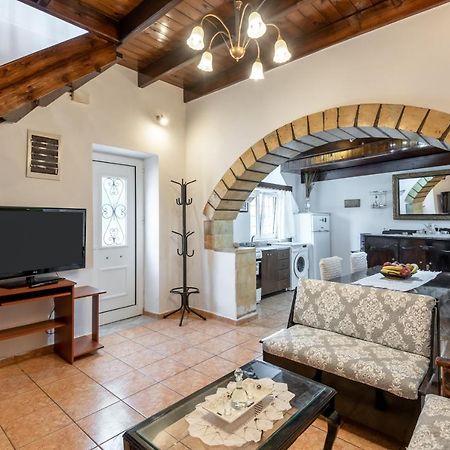 Aroni Cretan Comfortable House - Hamam Suites Aroni Dış mekan fotoğraf